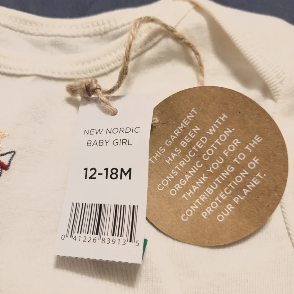 Dip NWT infants ecofriendly christmas merry pawmas 12-18m longsleeve onsie